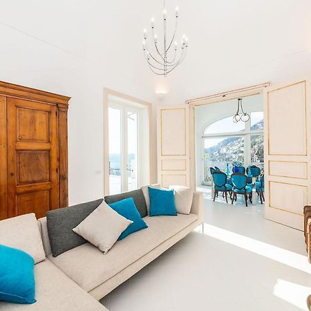 Amore Rentals - Palazzo Della Storia Amalfi Exterior photo