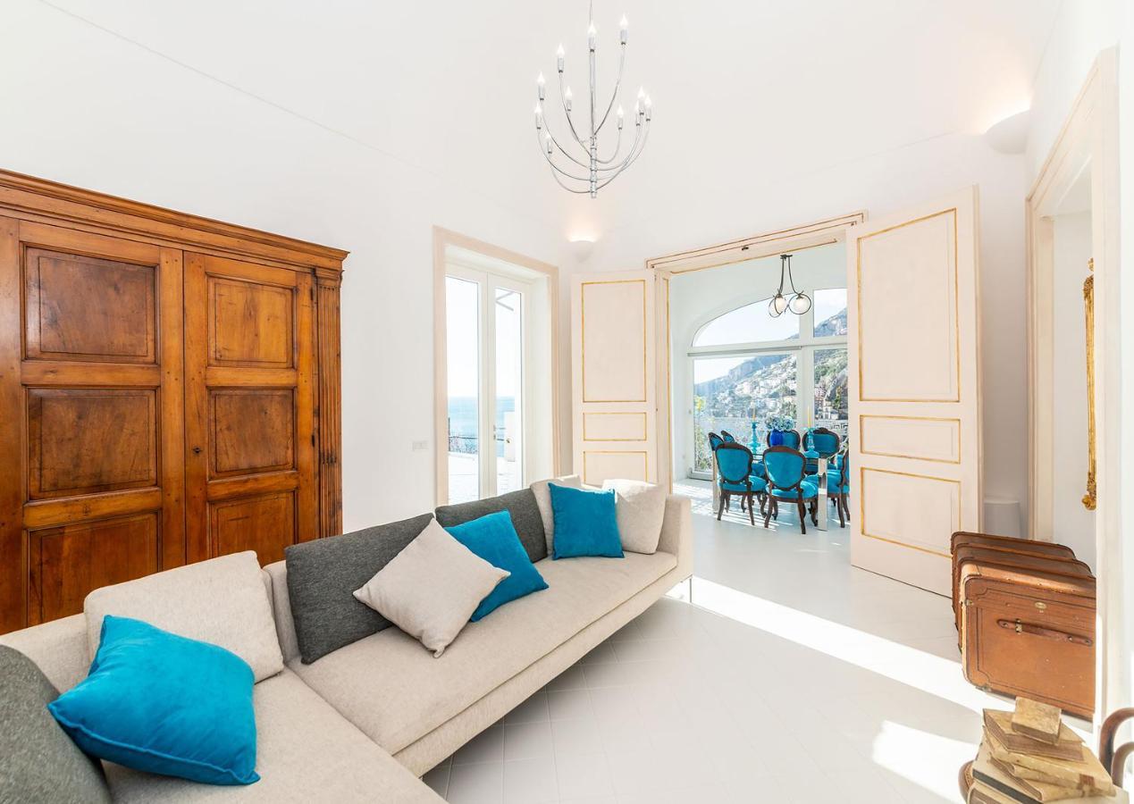 Amore Rentals - Palazzo Della Storia Amalfi Exterior photo