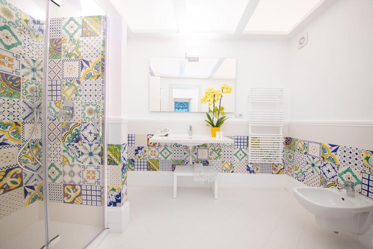 Amore Rentals - Palazzo Della Storia Amalfi Exterior photo