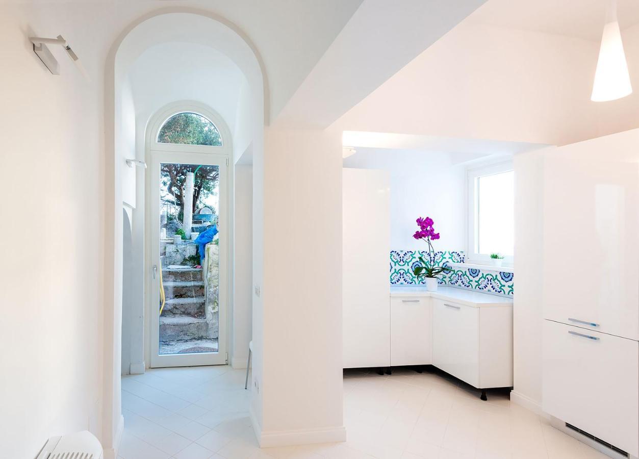 Amore Rentals - Palazzo Della Storia Amalfi Exterior photo
