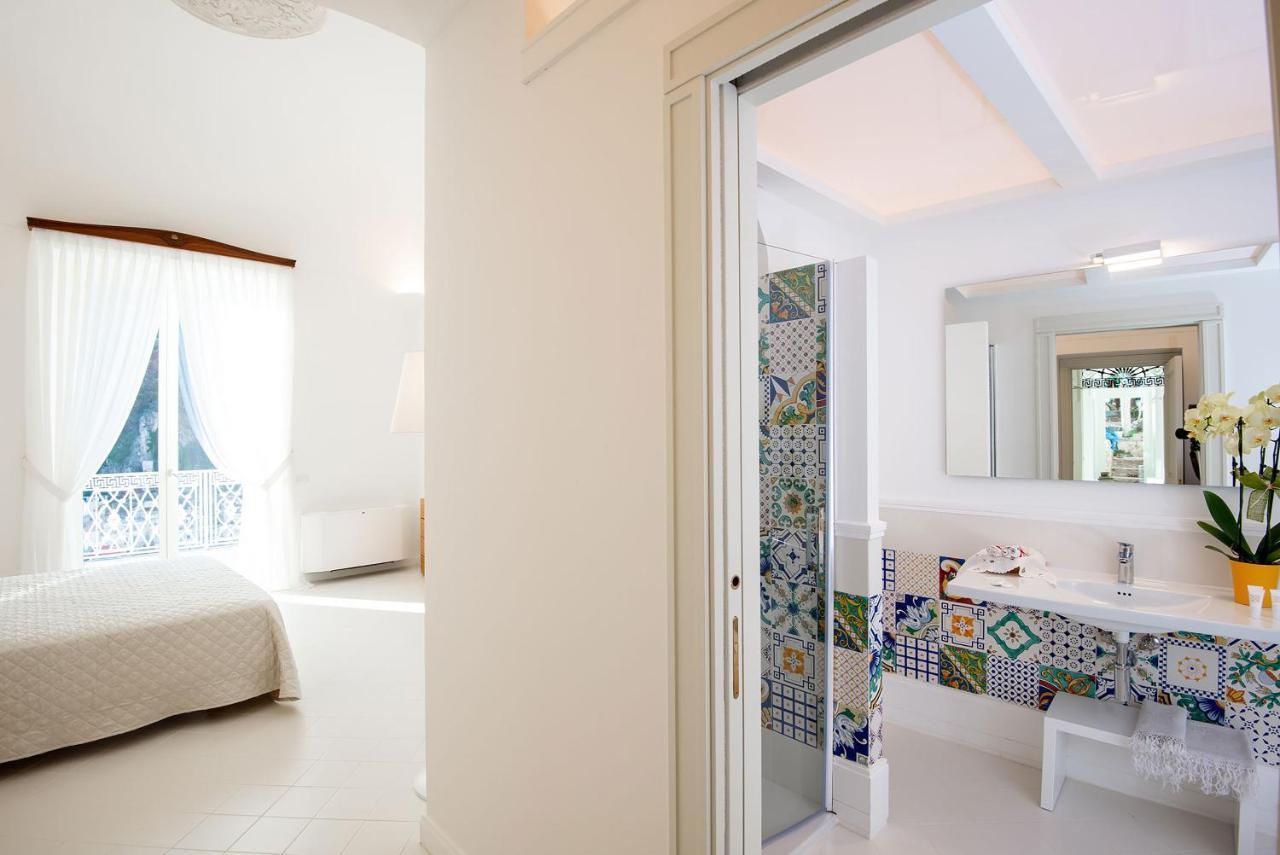 Amore Rentals - Palazzo Della Storia Amalfi Exterior photo