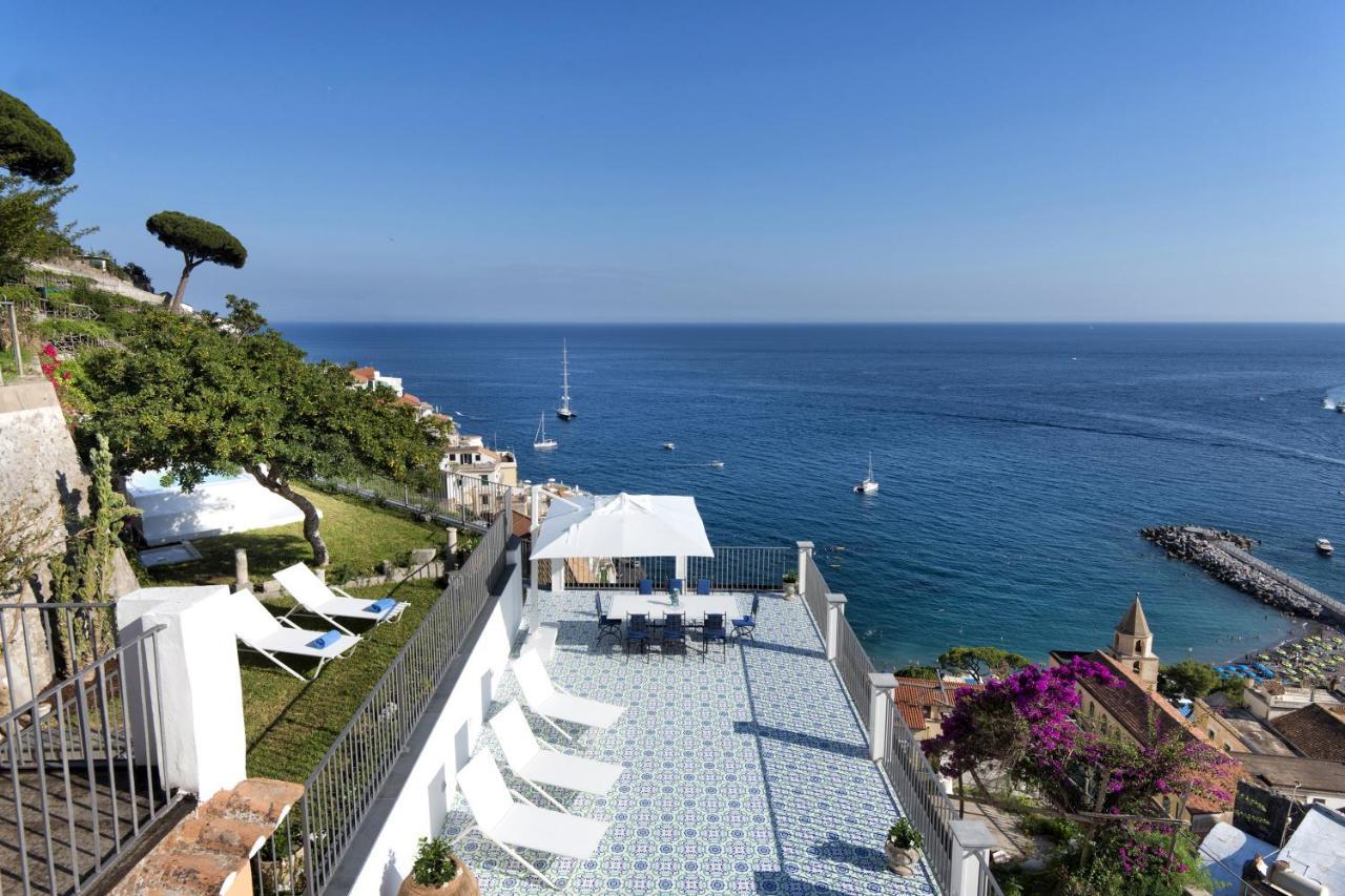 Amore Rentals - Palazzo Della Storia Amalfi Exterior photo