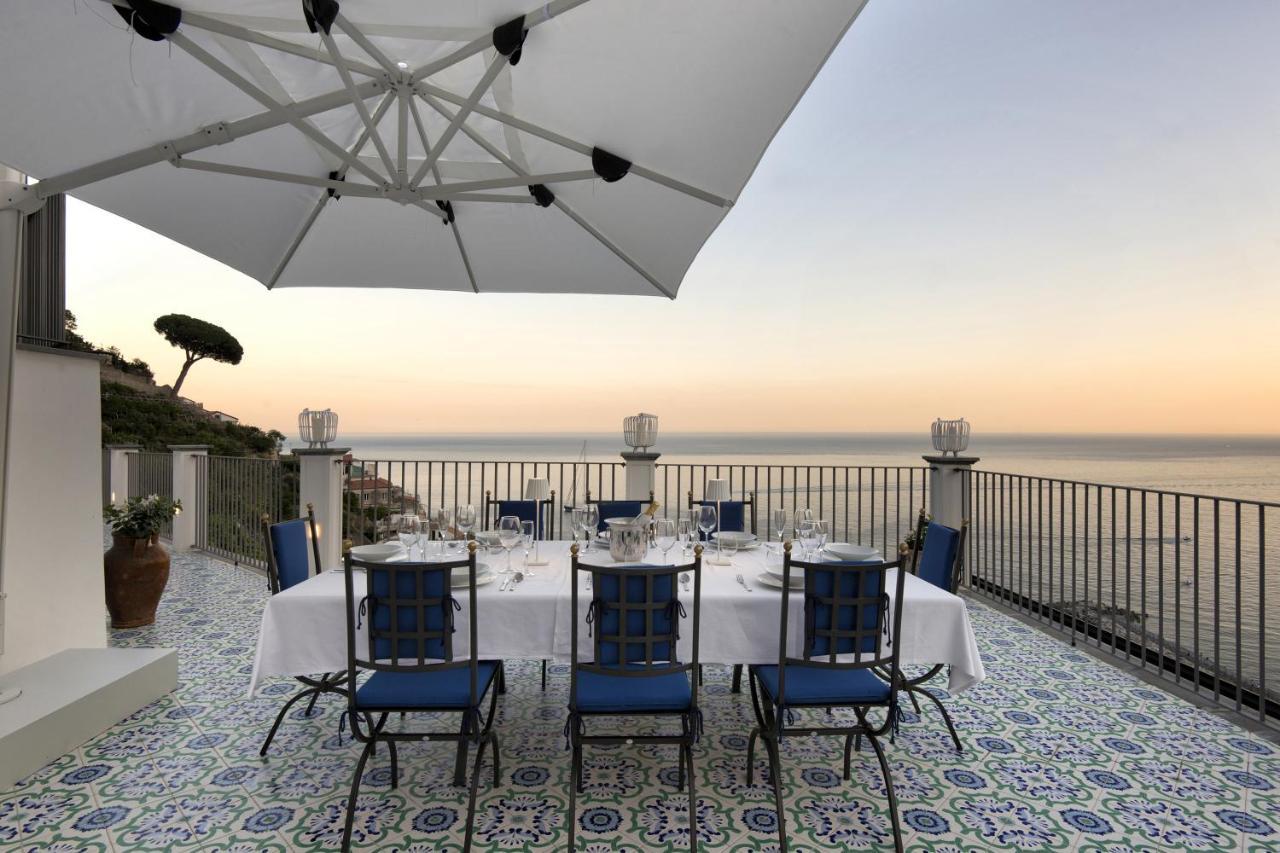 Amore Rentals - Palazzo Della Storia Amalfi Exterior photo